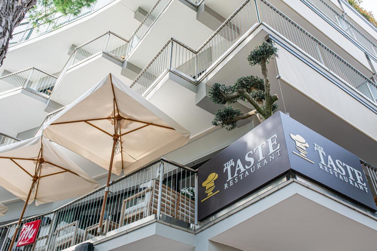 Monaco Suites Hotel Lignano Sabbiadoro Exterior foto